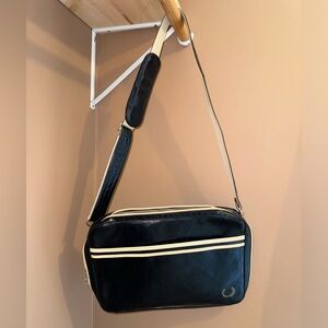 Fred Perry Messenger Bag